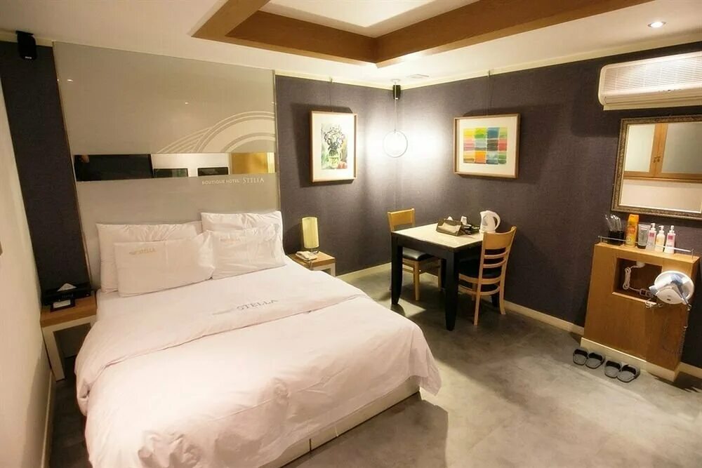 Koreana hotel южная корея, сеул, 135, sejong-daero, jung-gu. отель в сеуле boutique. фото seoul hotel whiskey. корейский отель внутри. гостиницы сеула южная корея.