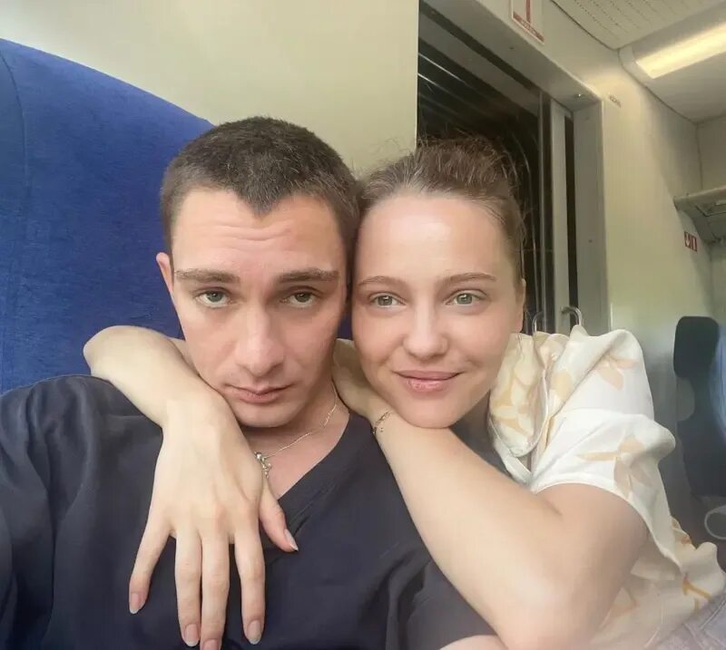 На край света 2019 WEBRip.avi_snapshot_00.49.42.png ImageBan.ru - Надёжный фотох