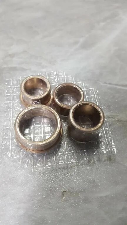 Втулка стартера 2110 (к-т)(10379). Втулка стартера 2110 кзатэ. Втулка бендикса ваз 2101. Втулка стартера от ваз 2110. Втулки стартера кзатэ ваз 2110.