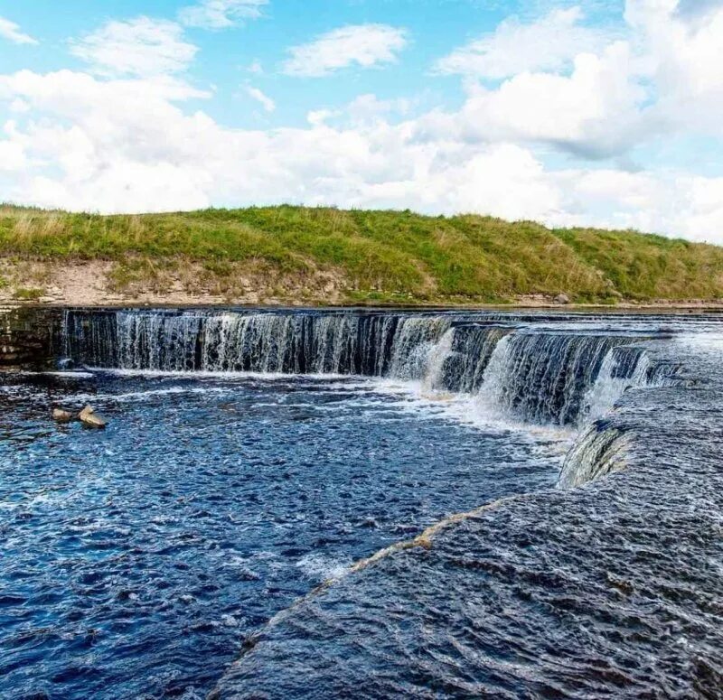 Саблино водопады. Саблинский памятник природы. саблинские водопады санкт петербург. саблинские пещеры и водопады.