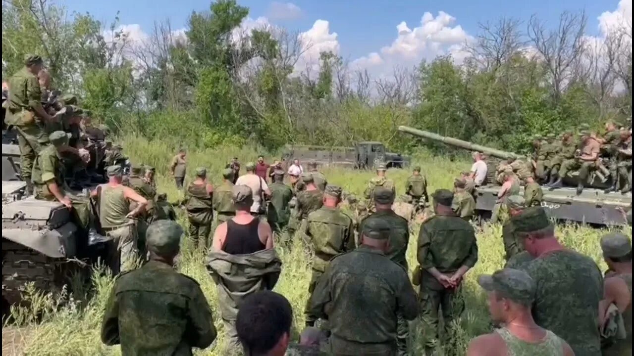 Группа военных. Ополчение ДНР.