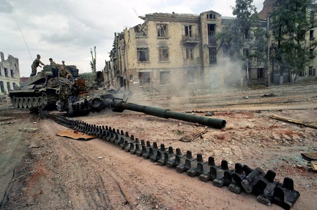 Чеченская техника. Чечня Грозный штурм август 1995.