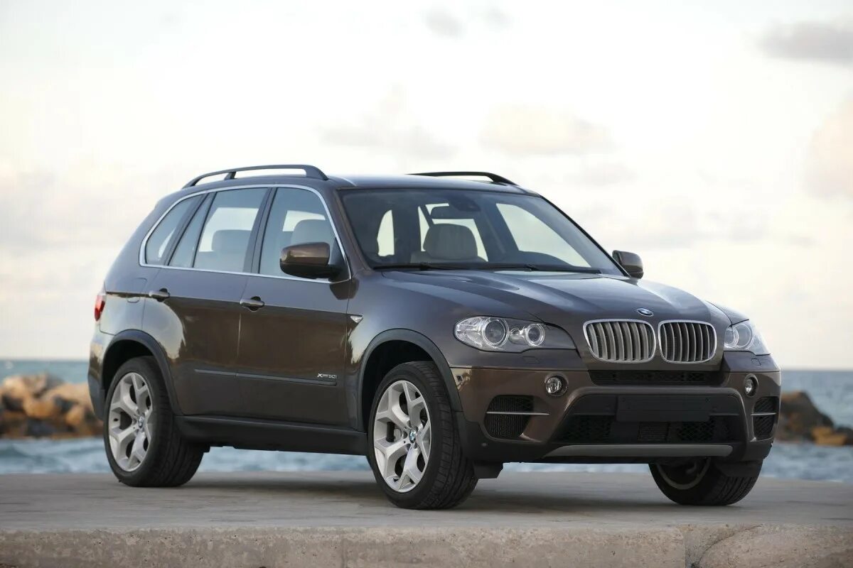 8. Bmw x5 2008. Bmw x5 e53 белый. Бмв х5 2010 года. Бмв x5 е53.