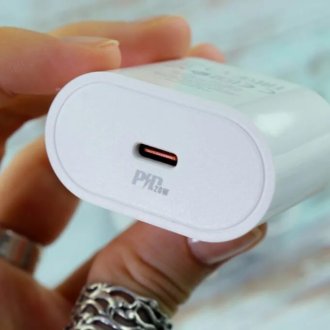 Блок hoco type c. Hoco c94a. hoco c94a pd 20w. hoco type c 20w. c94a metro single port pd20w charger(eu) white.