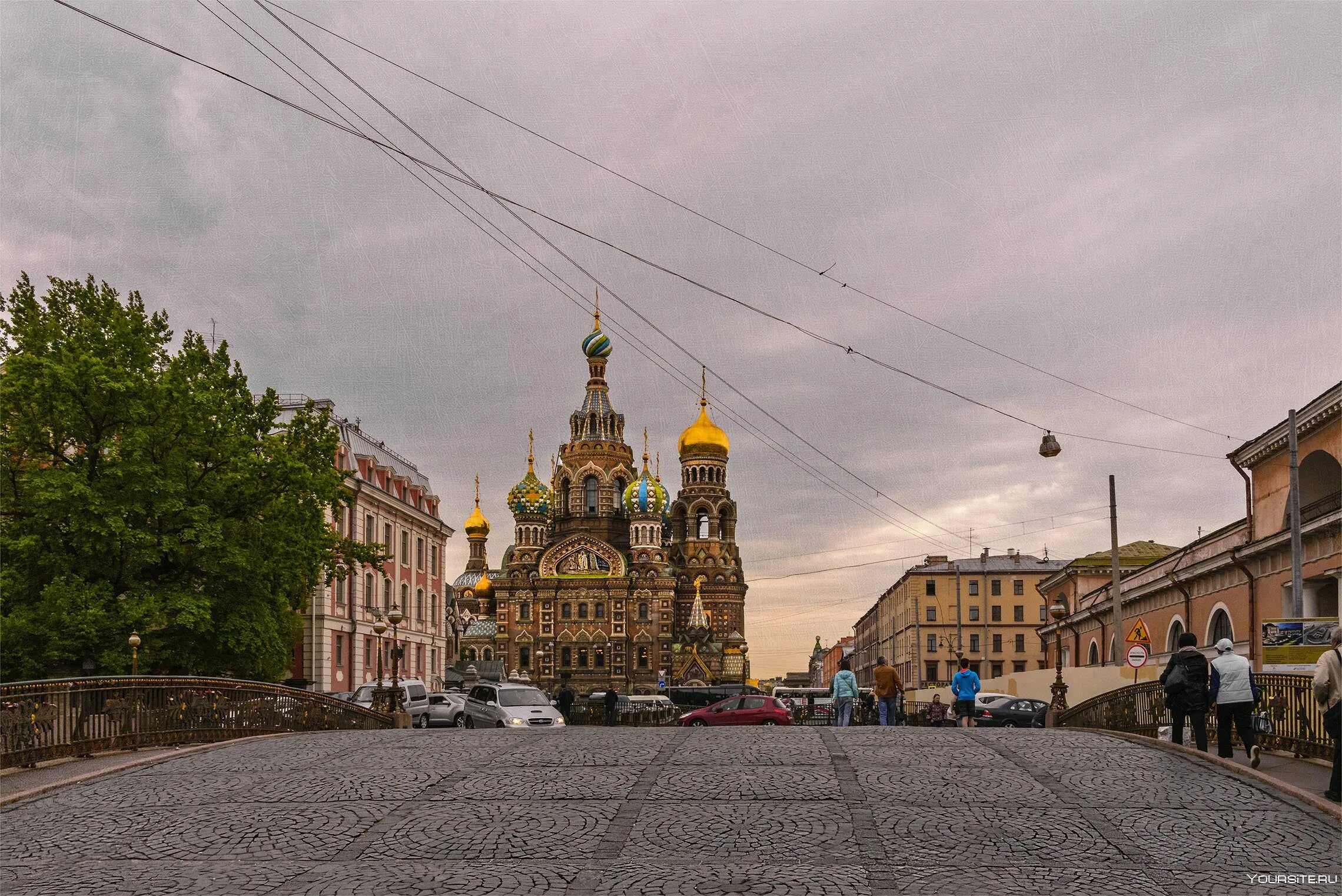 Канал спас спб. Конюшенная площадь спас на крови. конюшенная площадь вид спас на крови. конюшенная площадь спас на крови вид сверху. храм спаса-на-крови санкт-петербург 2015 год осень.