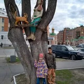 Там на неведомых дорожках следы разбитых