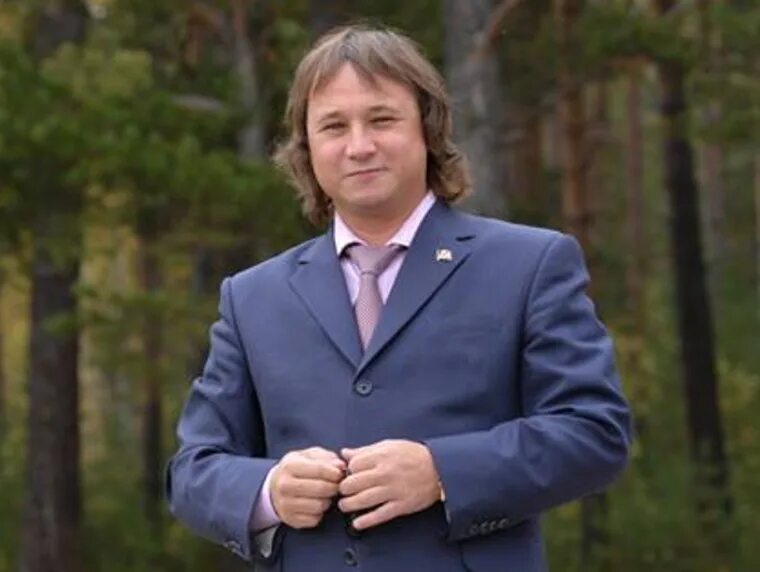 Консул директор. Почетный консул.