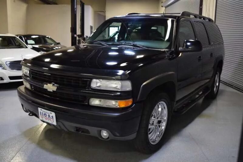 Gmc субурбан 2000 года. Chevrolet trailblazer 2013. Chevrolet trailblazer 4. Chevrolet trailblazer 2 поколение. Chevrolet trailblazer 2013 2.