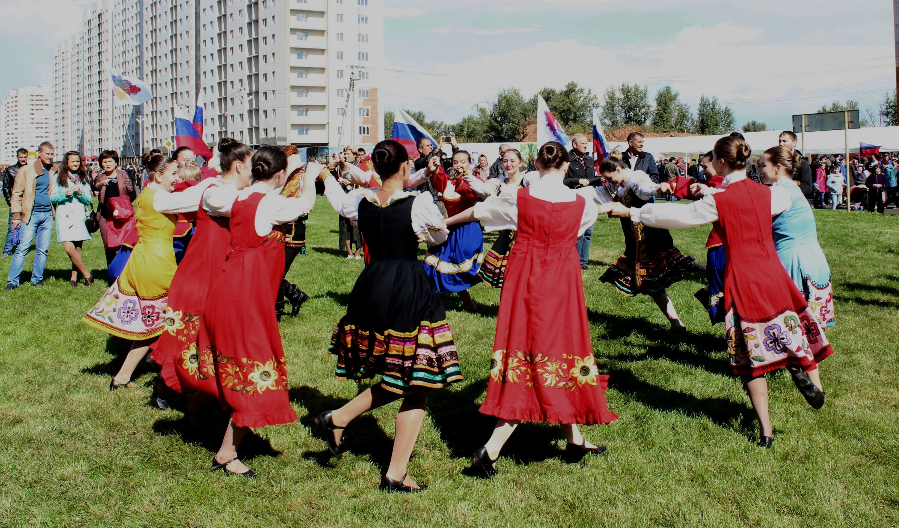 Дружба народов сегодня. Праздник дружбы народов. Народы Самарской области. Фестиваль дружбы народов. День дружбы народов Самарской области.