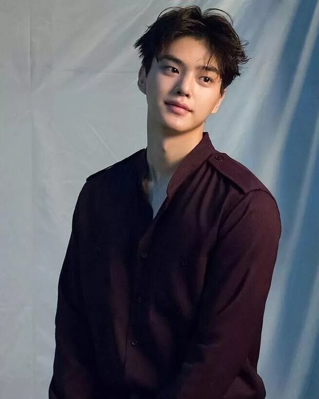 Сонг канг актер. Сонг кан. Сон ган корейский актер. Сон кан корейский актер. Сонг канг актер.