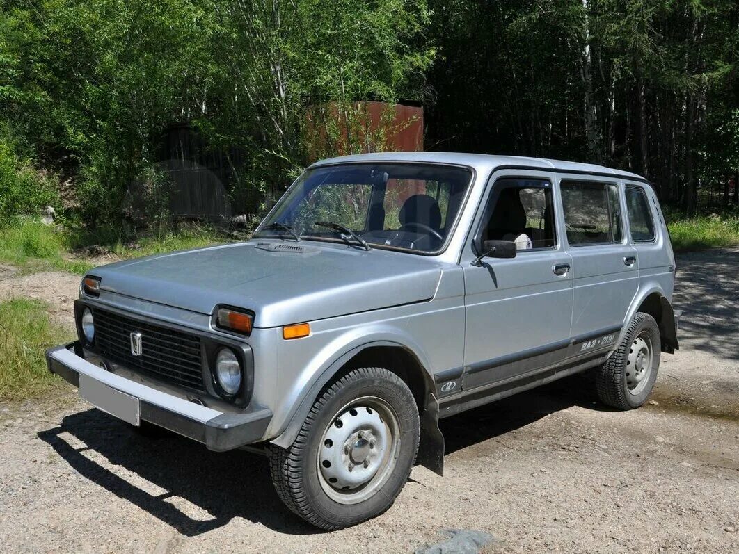 ваз 2131 бу москва. нива 2131 красная матовая. ваз 2131 20 21. ваз 2131 2004. ваз 2131 спорт.