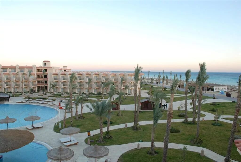 Pyramisa beach resort sahl hasheesh хургада. Otium pyramisa sahl hasheesh. pyramisa beach resort sahl hasheesh. пирамиса саль хашиш хургада. otium pyramisa beach resort 5 египет хургада.