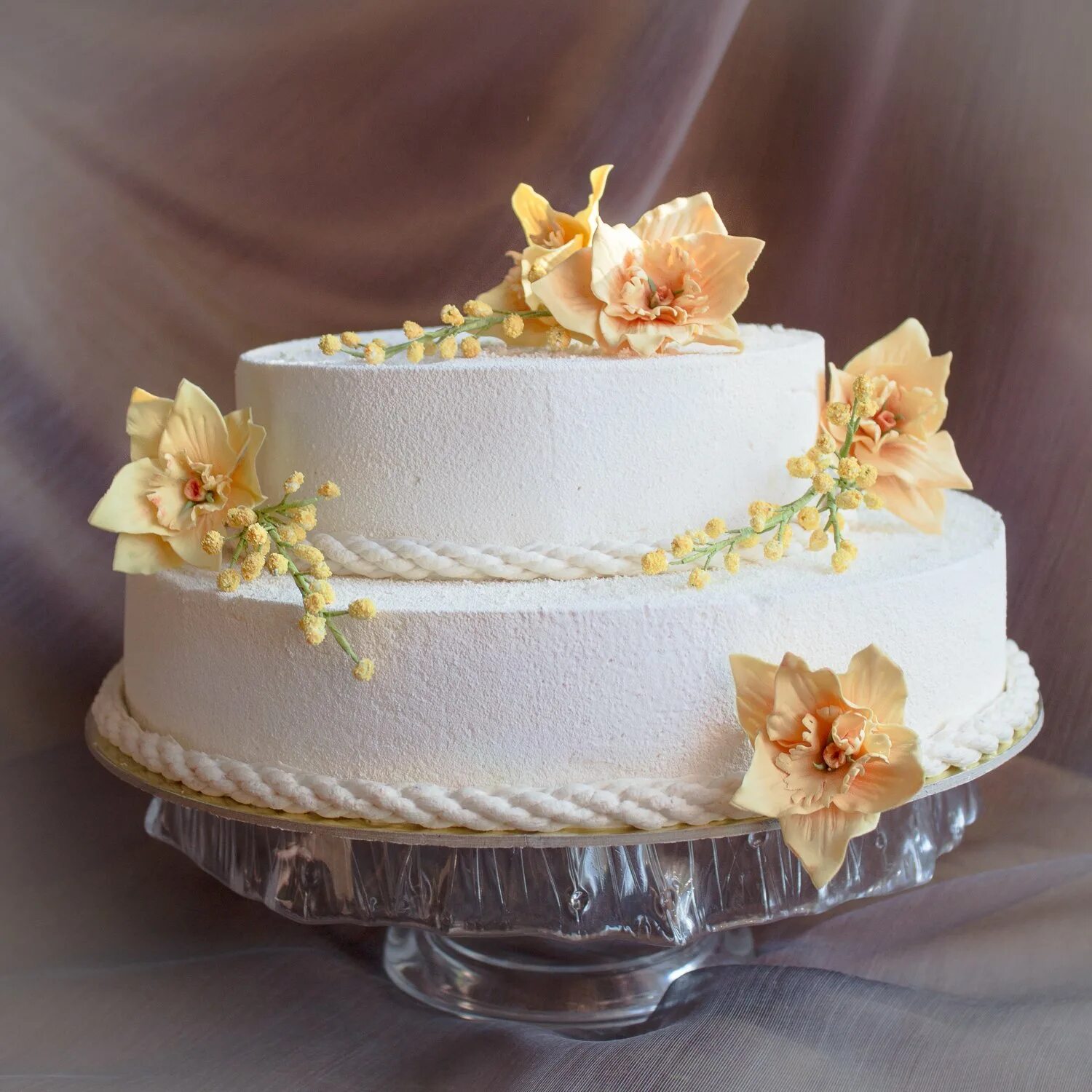 Нежный свадебный торт одноярусный. Свадебный торт кремовый одноярусный. Красивые торты одноярусные. Свадебный торт 2021 одноярусный. Свадебный торт одноярусный на 4 кг.