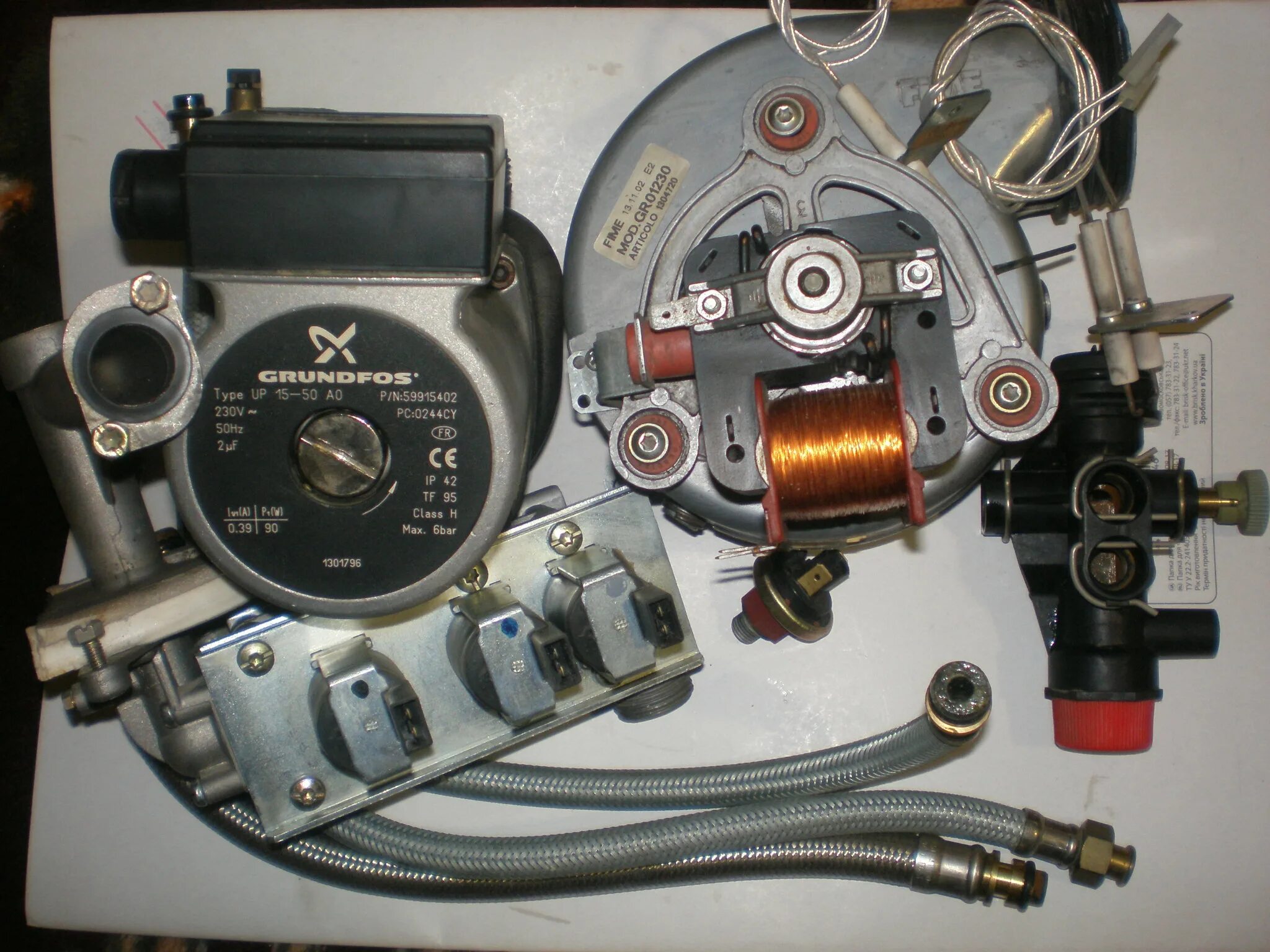 Бакси эко 4 с клапан аварийного сброса. Запчасти для газовых котлов baxi. Запчасти для котла бакси. Запчасти для котла бакси. Кран подпитки baxi main four.