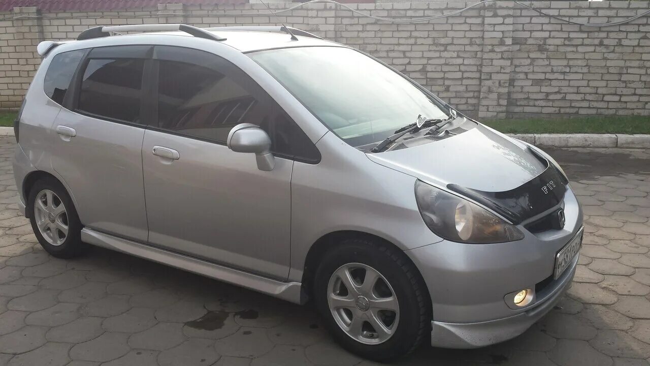 Honda Fit 2002. Хонда фит 2002. Хонда фит 2002г комплектация. Хонда фит ПТС 4вд.