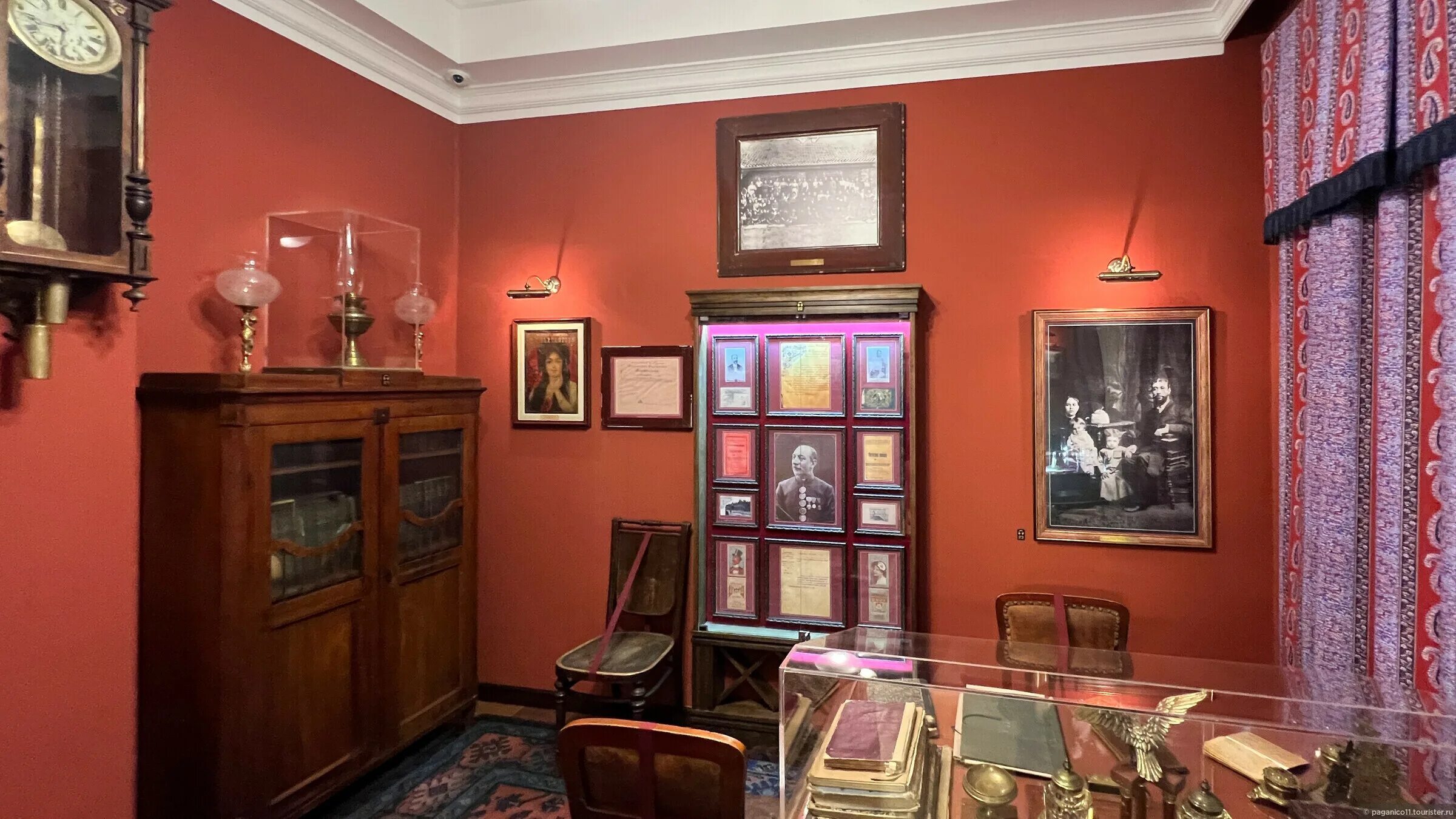 Театр вахтангова дом музей. Москва денежный переулок 12 музей квартира вахтангова. Музей квартира вахтангова в москве. Дом музей вахтангова. Дом музей вахтангова.