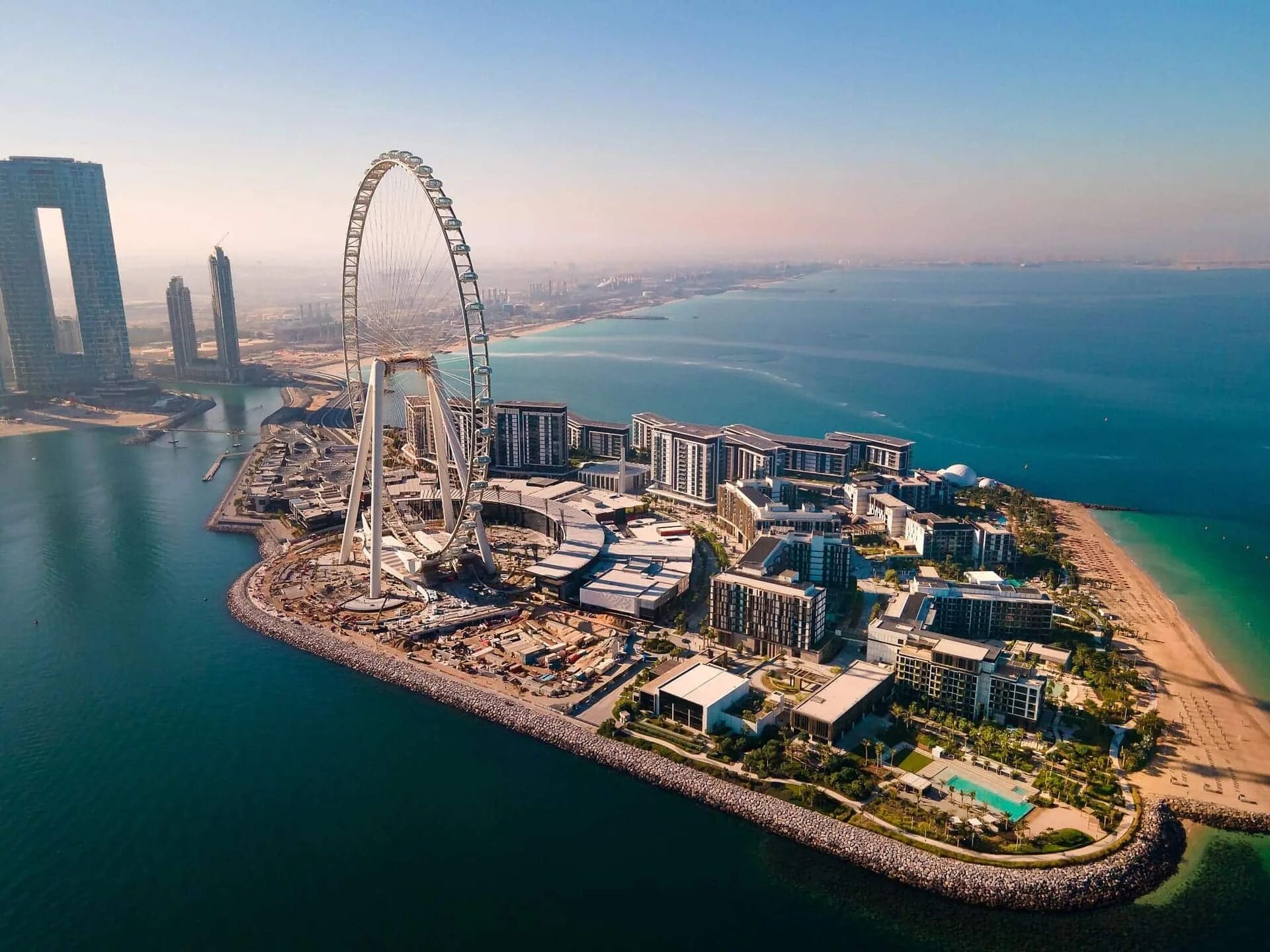 Дубай видео 2024. Bluewater Island Дубай. Колесо обозрения Ain Dubai. ОАЭ колесо обозрения Дубай.