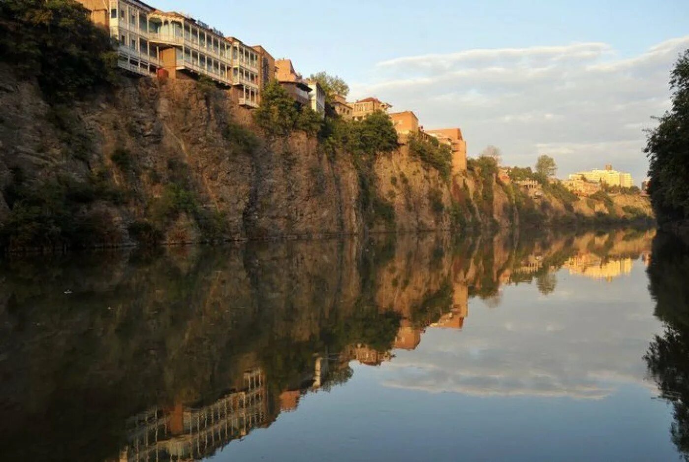Кура грузия. Мтквари река в Грузии. Река кура (Мтквари). Река кура Мтквари Грузия. Река кура Тбилиси.