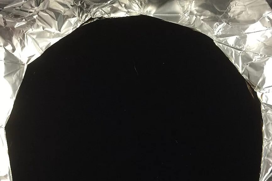 Ванта краски. Vantablack 2. материал поглощающий 99 света. краска ванта блэк. материал вантаблэк.