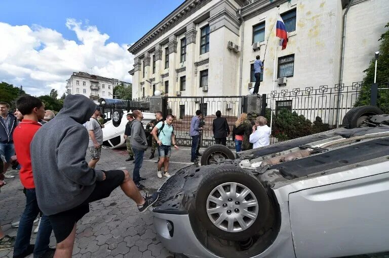 Нападение на посольство