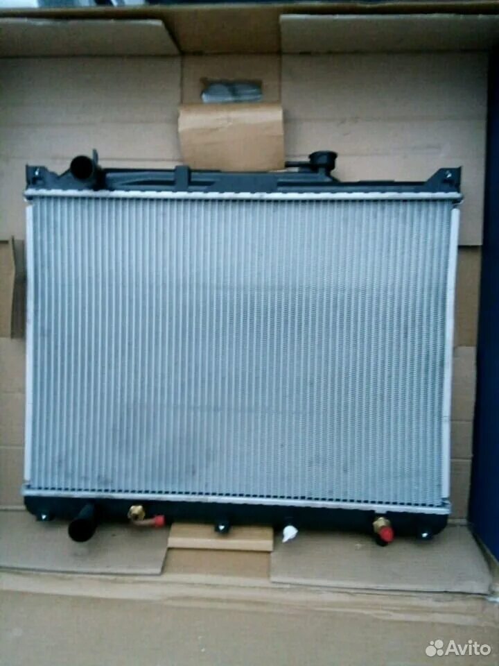 Радиатор на сузуки гранд витара. Sat радиатор suzuki swift 11-. Радиатор на сузуки гранд витара. Гранд витара радиатор. Радиатор сузуки гранд витара 2.