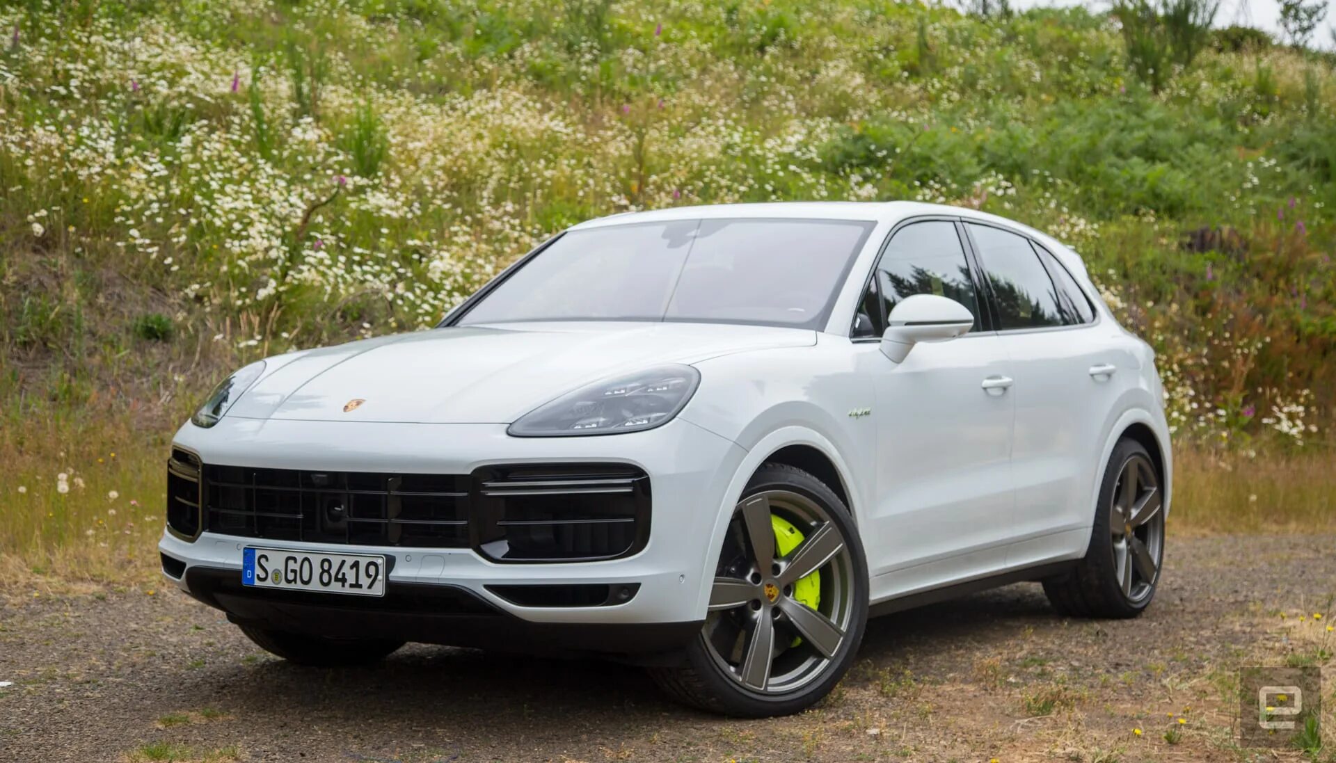 Cayenne hybrid. Porsche cayenne turbo s e-hybrid. porsche cayenne turbo s e-hybrid 2019. порше кайен турбо s 2025. porsche cayenne e-hybrid 2025.