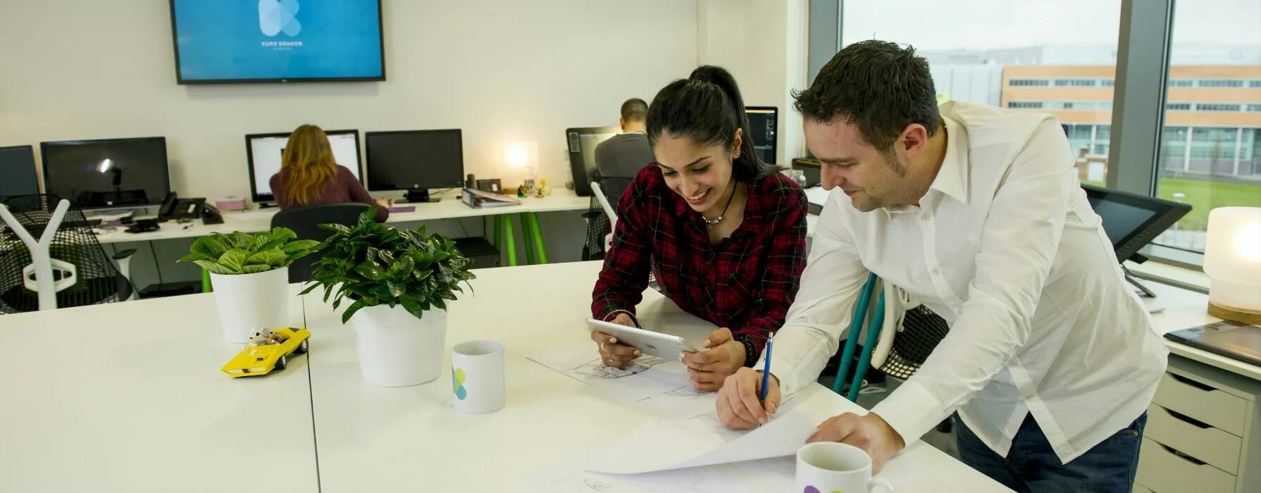 Shadowing method. Shadowing метод обучения. shadowing метод обучения английскому. job shadowing картинки. job shadowing для презентации.