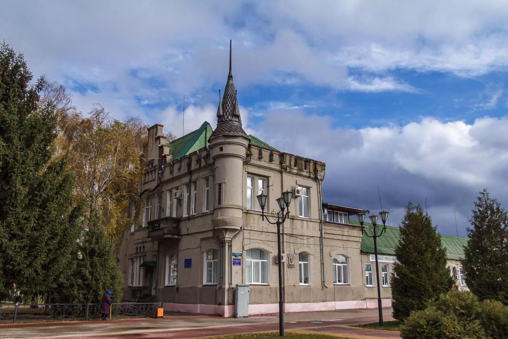 Дом грайворон белгородская область. Санаторий в Грайвороне Белгородская область. Санаторий Ласточка Грайворон. Грайворон санаторий детский. Дом купца Дмитренко Грайворон.