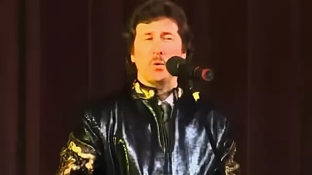 Музыка валиев. Асаф валиев. Артист татарстана асаф валиев. Певец татарский асаф. Асаф валиев.