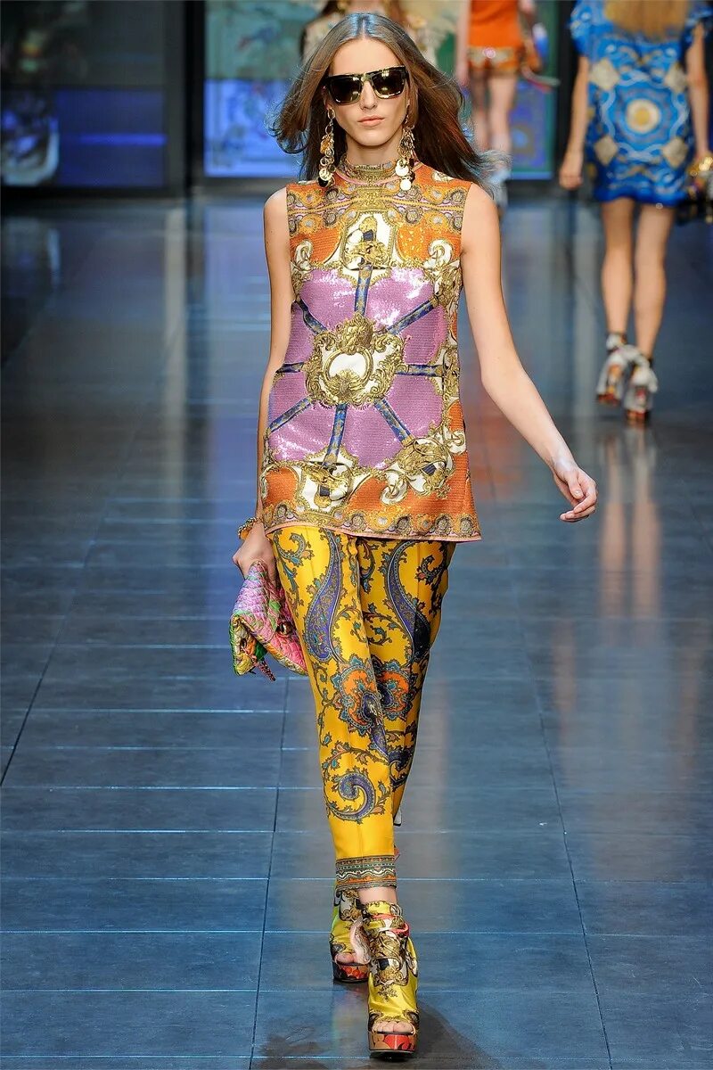 дольче габбана весна лето 2020. Dolche moda. Dolche moda дольче мода пальто. дольче габбана барокко мода. дольче мода пальто официальный сайт.