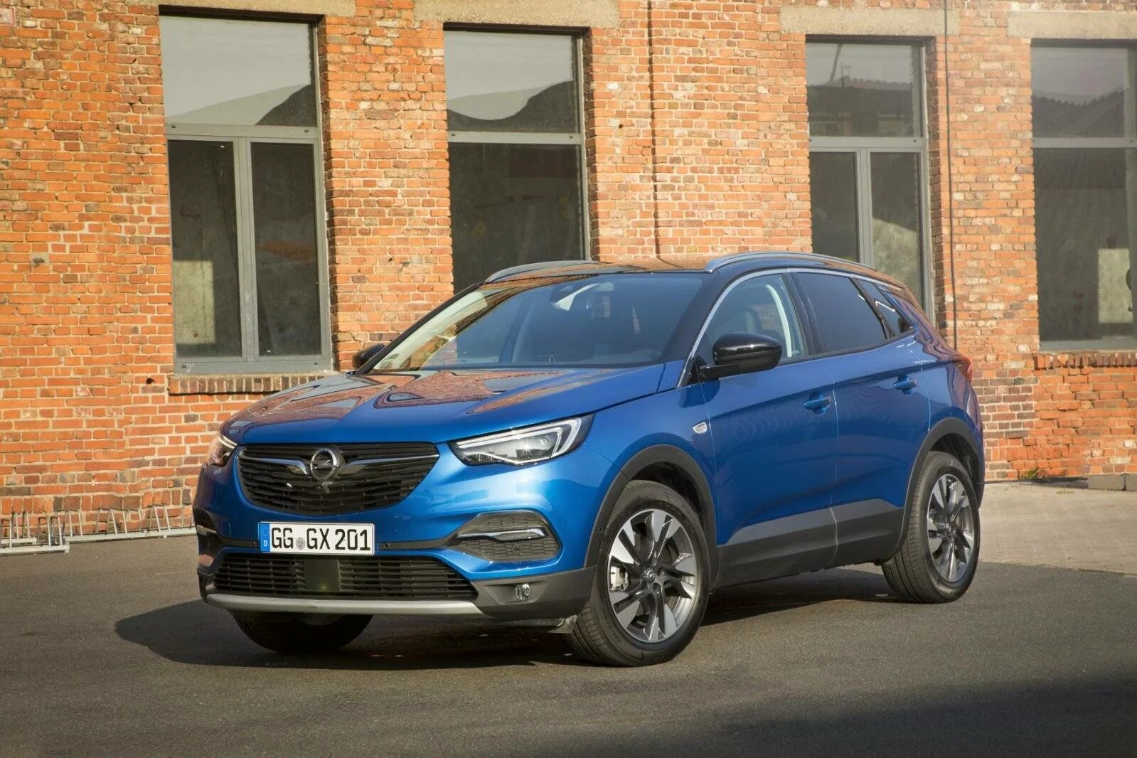 Купить опель грандлэнд. Opel Grandland x 2020. Opel Grandland 2019. Фары Opel Grandland. Opel Grandland x 1.6 t at 2020 г..