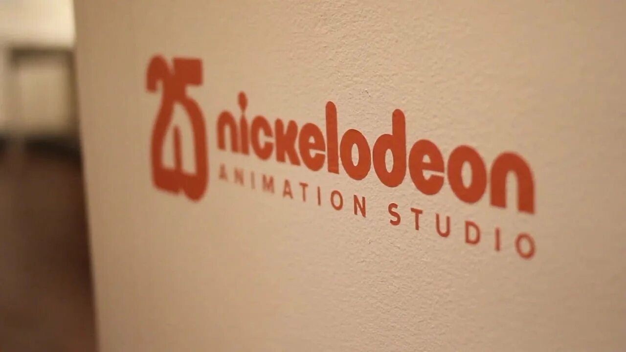 Nickelodeon animation studio. Никелодеон анимейшен студио. Nickelodeon animation Studio студия. Логотип компании анимационные студии Nickelodeon.