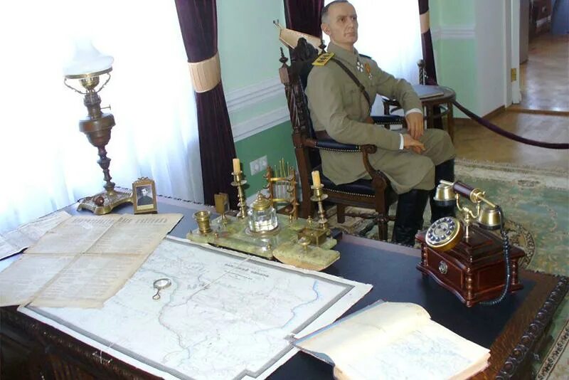 Колчак. Колчак омск 1919 год. Музей колчака в омске. Музей колчака в омске. Адмирал колчак (восковая фигура.