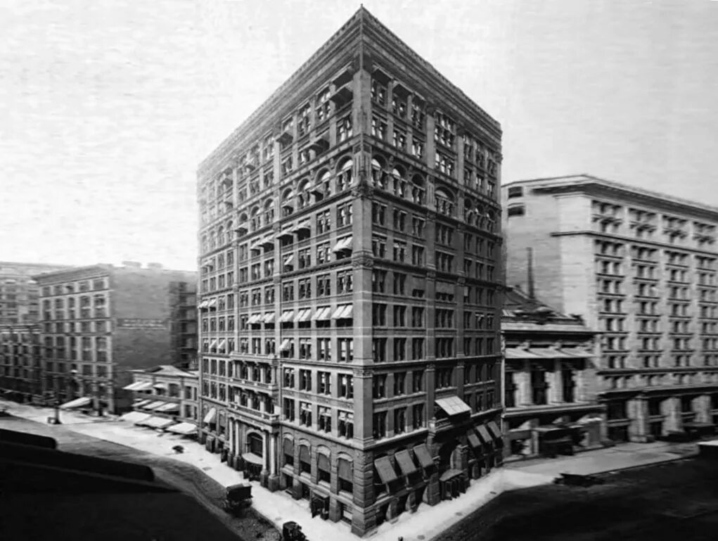 Первый небоскреб в Чикаго 1885. Хоум Иншуренс Билдинг в Чикаго. Хоум Иншуранс Билдинг в Чикаго Архитектор. Уильям Ле Барон Дженни.