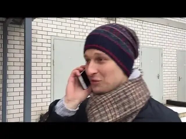 Заходишь в квартиру стоит дикий смарт