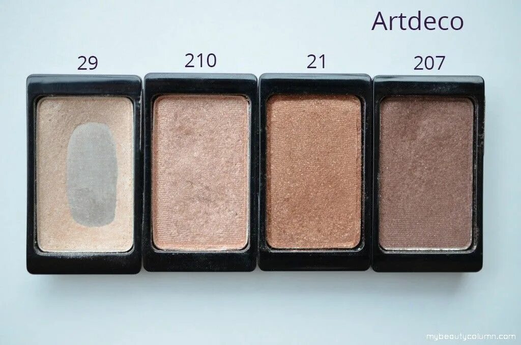 Artdeco eyeshadow. Artdeco Eyeshadow Pearl 31. Artdeco тени 17 Pearly Misty Wood. Artdeco Eyeshadow Pearl свотчи. Artdeco Eyeshadow 212.