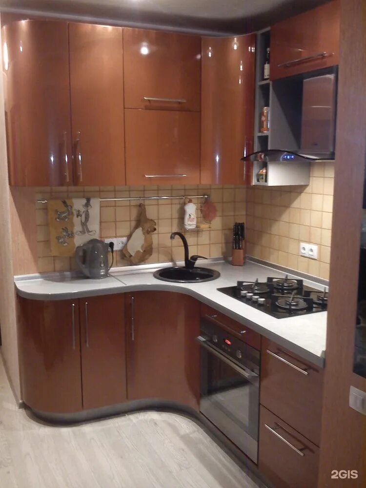 кухни в хрущевку на заказ. кухни угловые малогабаритные. кухня угловая для маленькой. угловая кухня хрущевка. кухни в хрущевке угловые.