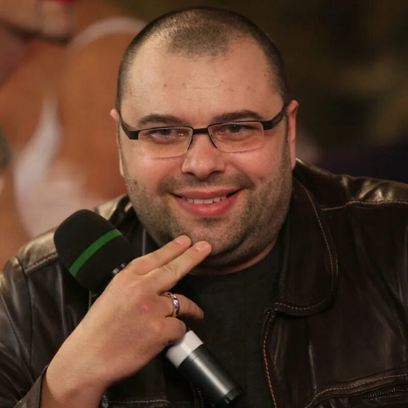 Сколько лет максиму фадееву