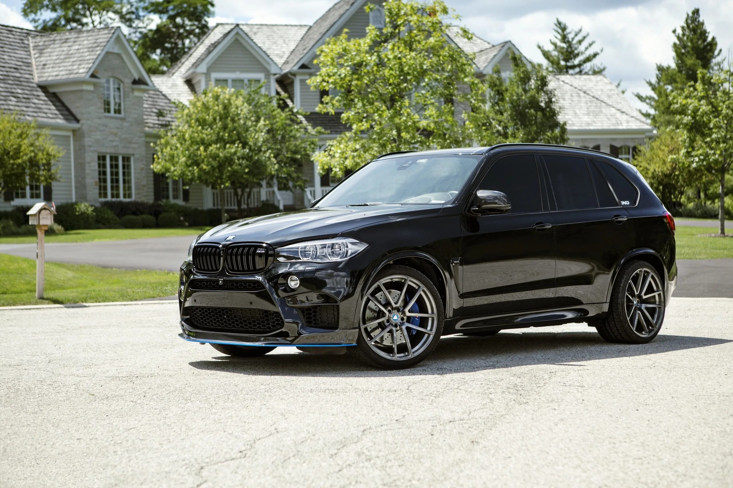 Bmw x5 2016. BMW x5m f85. BMW x5m f85 Black. BMW x5 f85 черный. BMW x5 f15 Black.