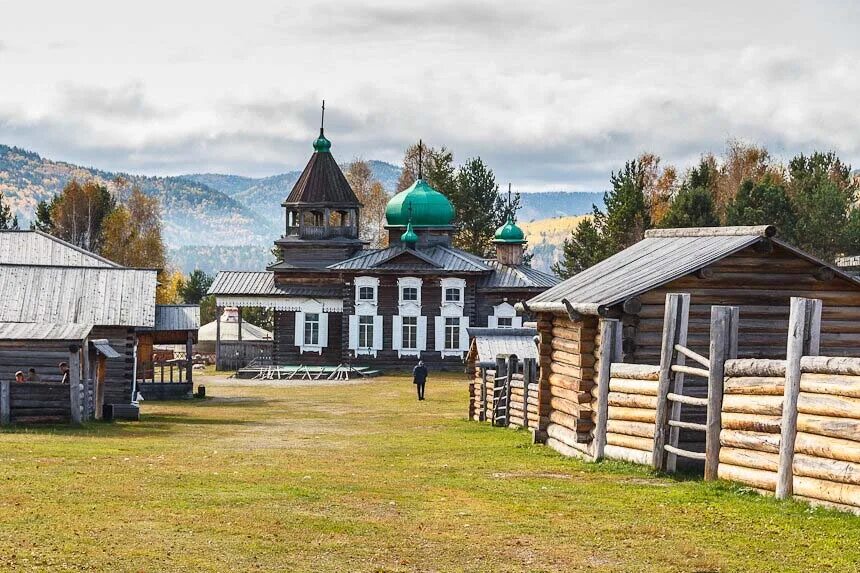 Культурно исторические достопримечательности иркутской области. Иркутск архитектурно-этнографический музей Тальцы. Этнографического музея Тальцы Иркутск. Музей деревянного зодчества Тальцы Иркутск. Музей Тальцы на Байкале Листвянка.