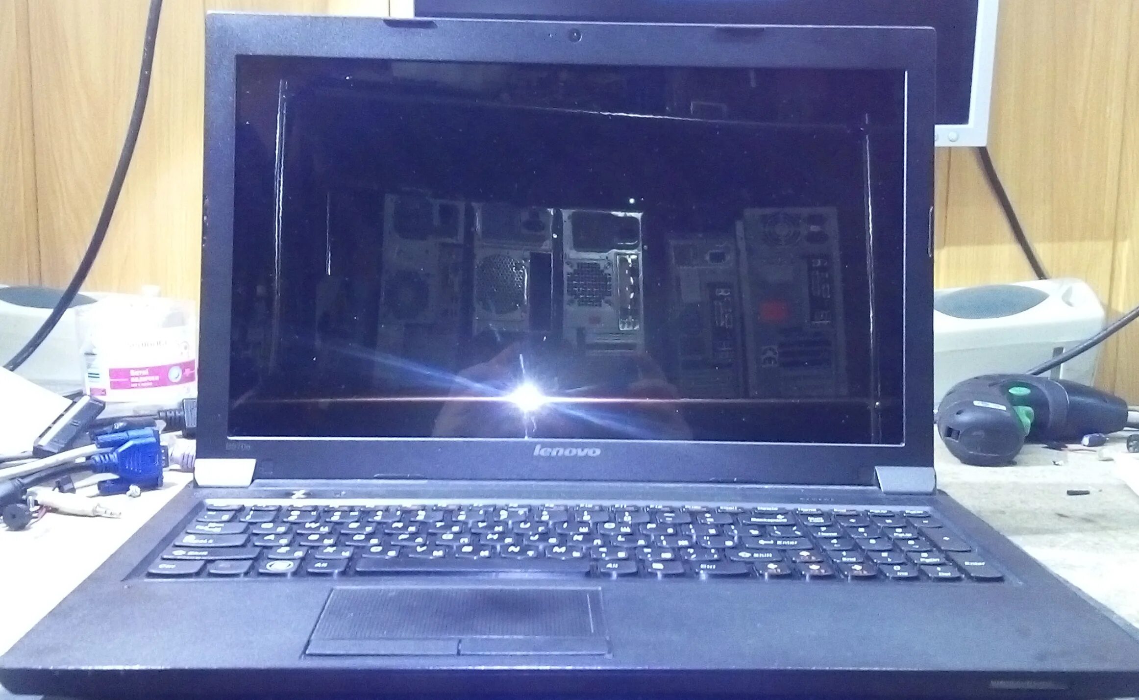 Lenovo b570e windows. B570. lenovo b570 wallpaper. lenovo b570e разобранный. разборка ноутбука lenovo b570e.