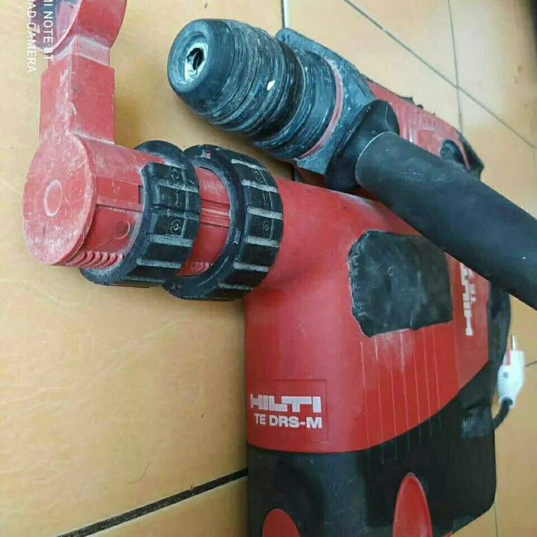 Te 7 перфоратор. Hilti перфоратор с пылеудалением. hilti te 7-c. перфоратор хилти на аккумуляторе с пылеудалением. щеткодержатель перфоратора hilti te 7c.