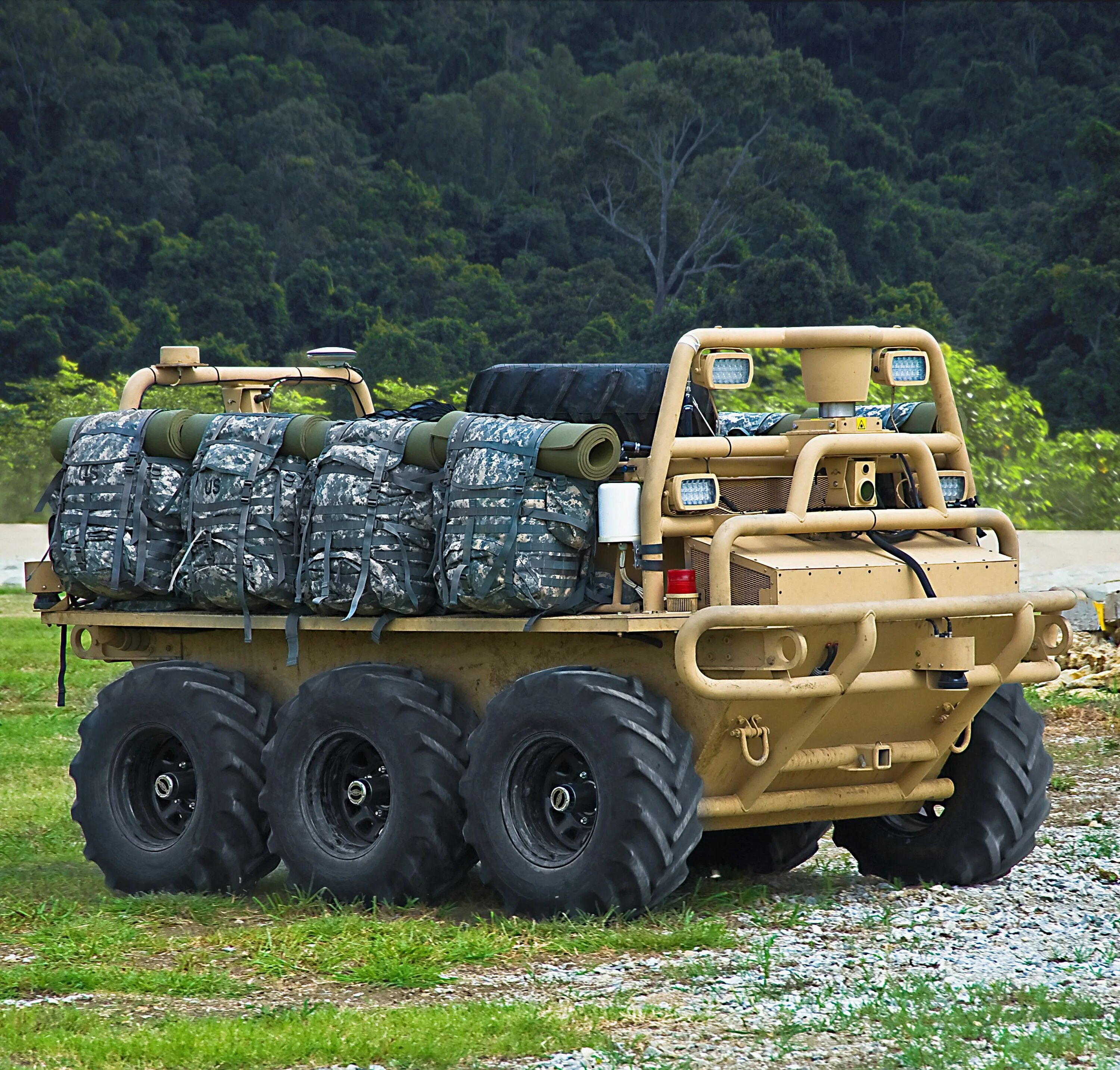 Best vehicle. Робот мул армия США. Lockheed Martin военные машины. Военные вездеходы. Грузовики вездеходы.