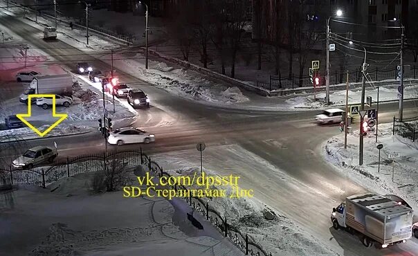 23 мая 24 стерлитамак. Перекрёсток железнодорожный уфа. г. стерлитамак аварии происшествия дом быта.