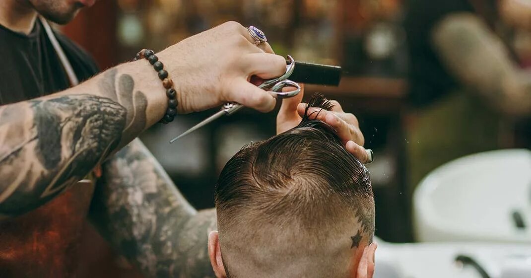 Barber am. Барберс тим. Барбер. Barbershop картинки. Барбер стрижет.