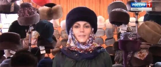 где меняют шапки старые на новые. головные уборы киров старый универмаг. обмен головных уборов. обмен головных уборов. шапки на ярмарке примерка.