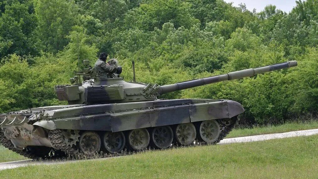 Танк м84 Сербия. М-84 танк. Танк м84 армии Югославии. Сербский танк м84 АС 1.
