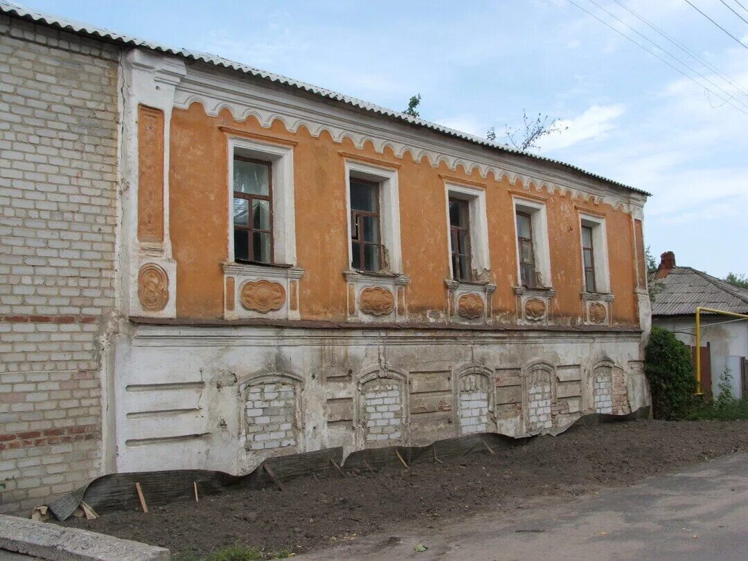 Дом ольховатка воронежская область. Дом купца Волкова. Ольховатка дом купца. Дом Волкова Воронеж. Дом Ульянищева.