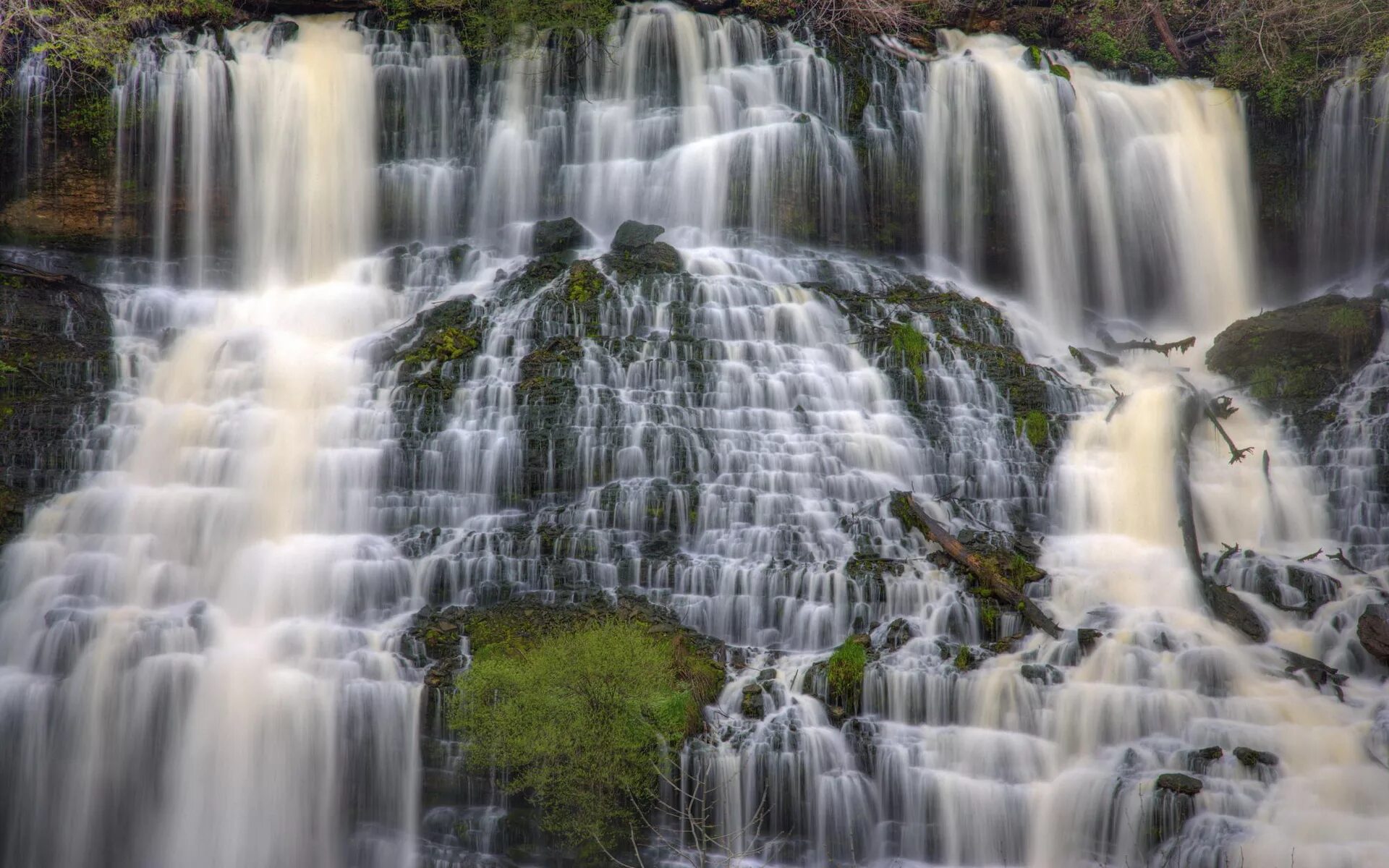 Установить картинку. Гидиб водопад. Саблино водопады. Водопад Виктория. Водопад в Китае.