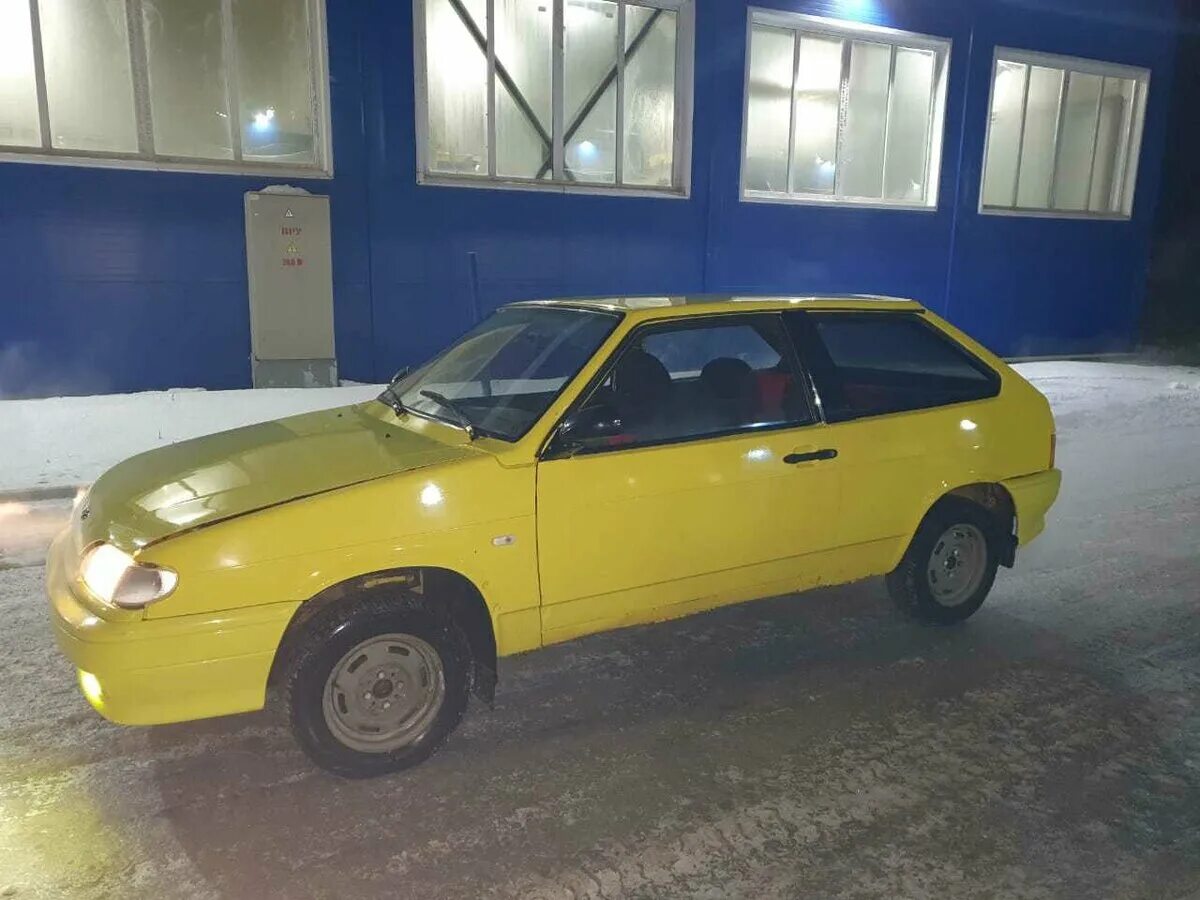 Ваз 2108 желтым цветом. Ваз 2108 1999. Золотая ваз 2108. Ваз 2108 и фиат. Ваз 2108 желтый.